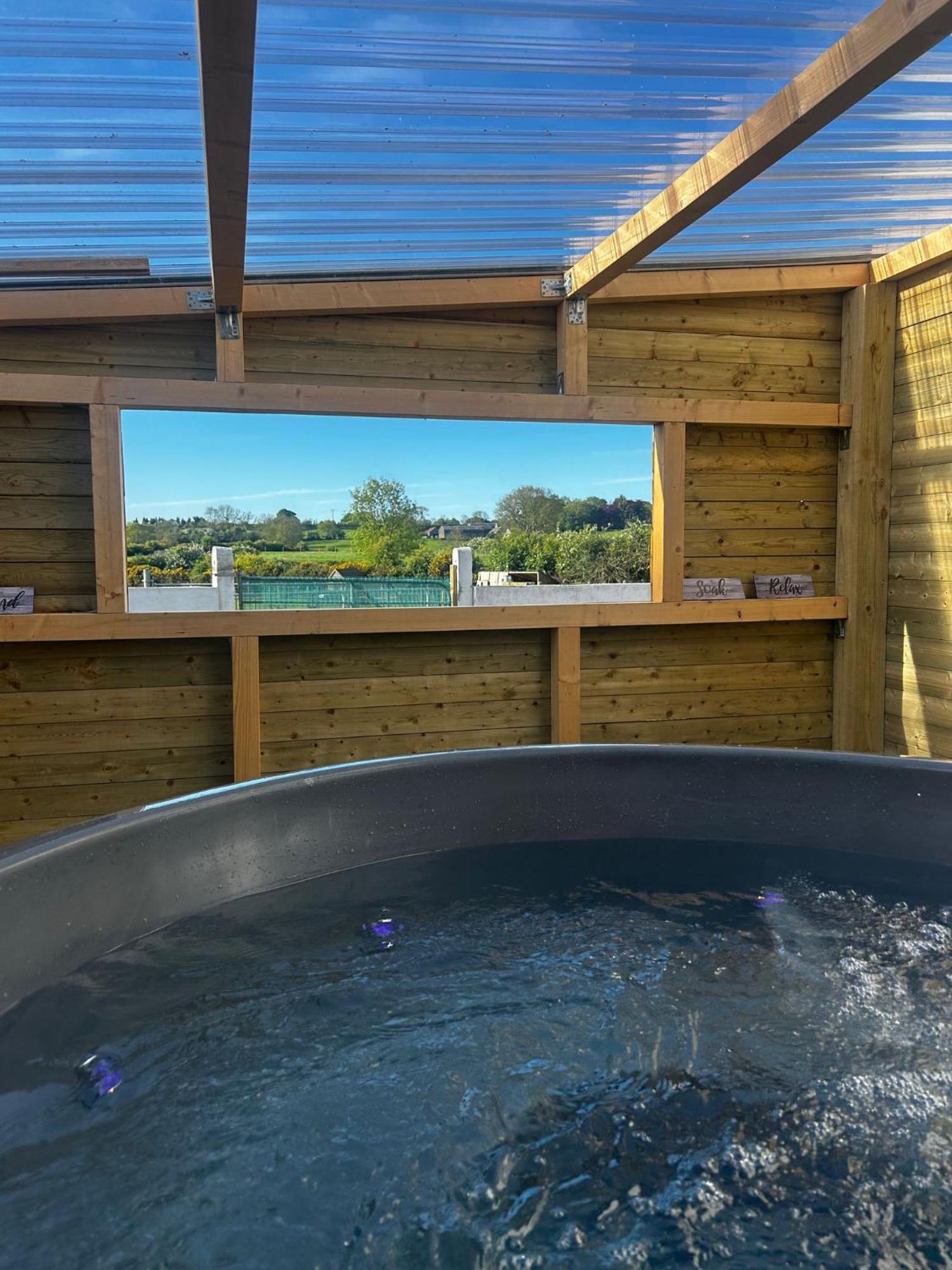 The Alpaca Farmhouse With Hot Tub And Alpaca Experience Included Dromara Екстериор снимка