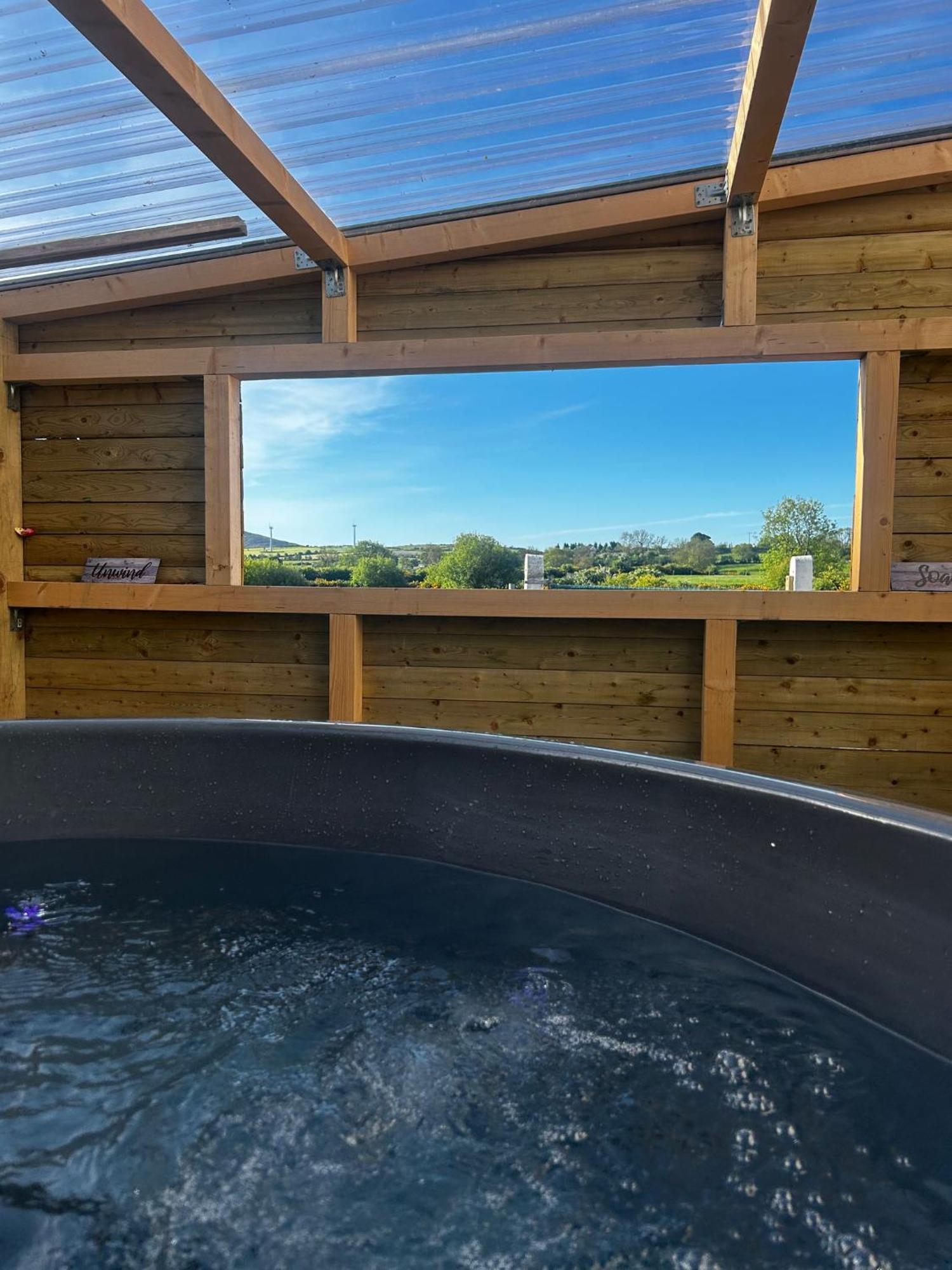 The Alpaca Farmhouse With Hot Tub And Alpaca Experience Included Dromara Екстериор снимка